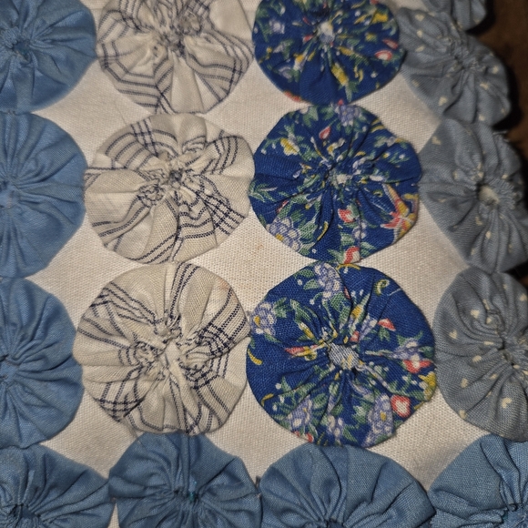 Vintage YoYo Quilt Blue Rectangle Throw Accent Pillow - Picture 2 of 4